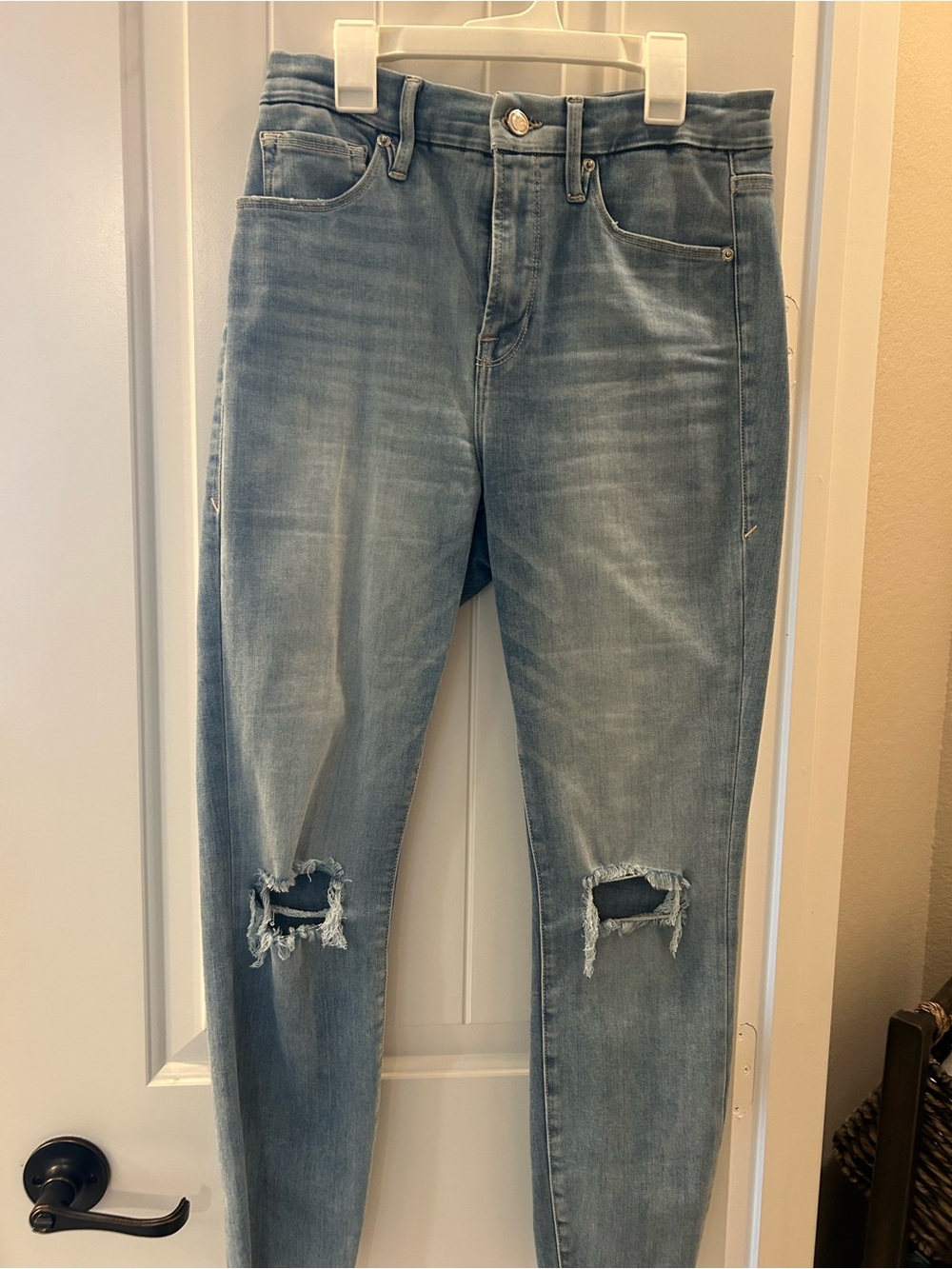 Good American Light Blue Distressed Skinny Jeans
